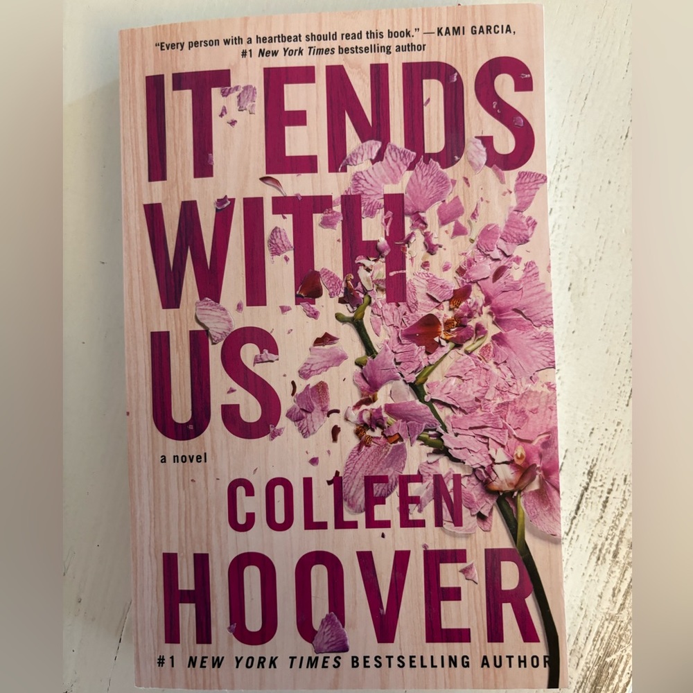 It Ends With Us- book by Colleen Hoover